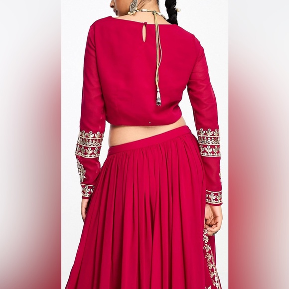 Nesavaali Lehenga Embroidered Long Sleeve Crop Top - Berry, Sz. 8 - Picture 2 of 3